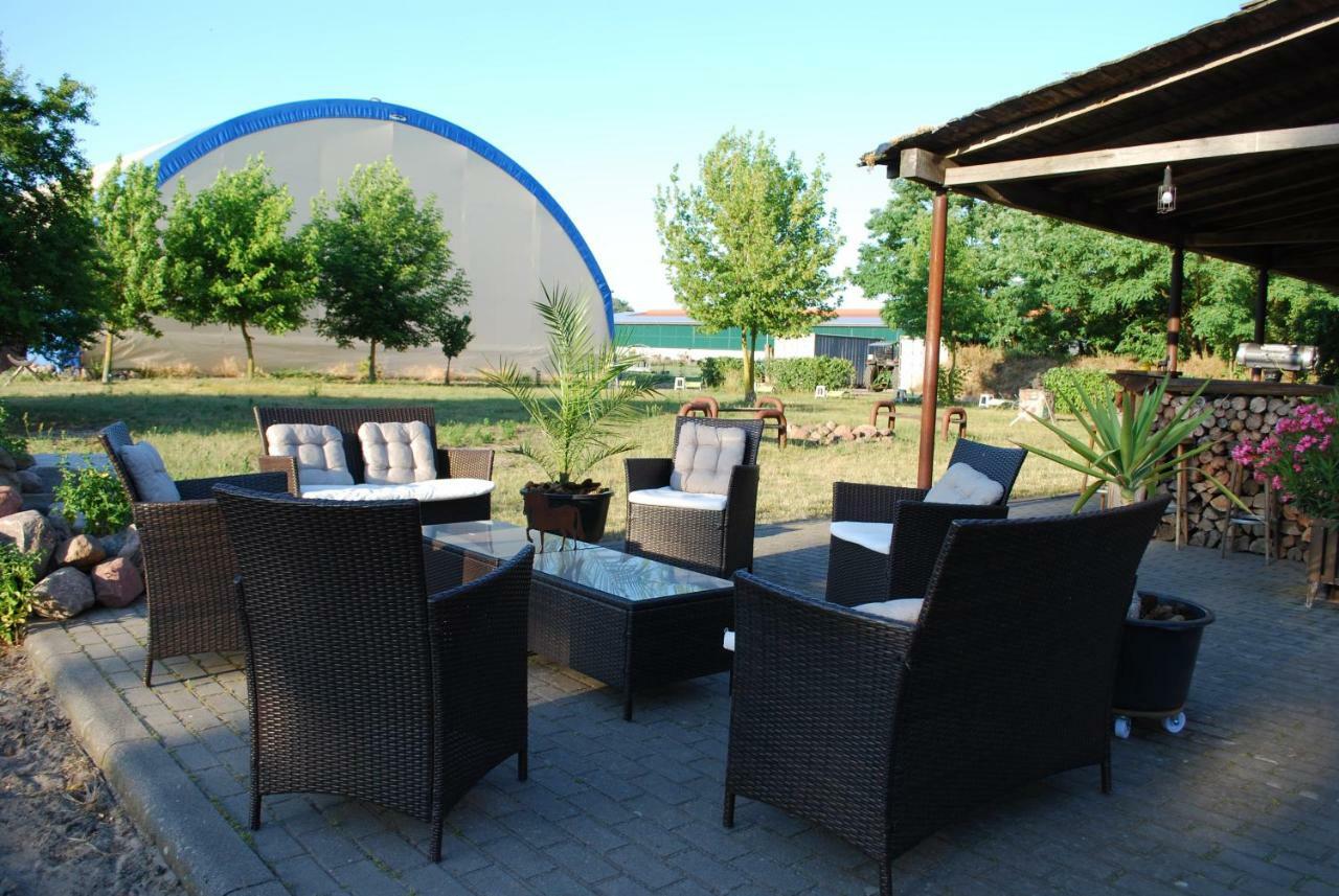 Ferienwohnung Auf Pferdehof Dreetz エクステリア 写真